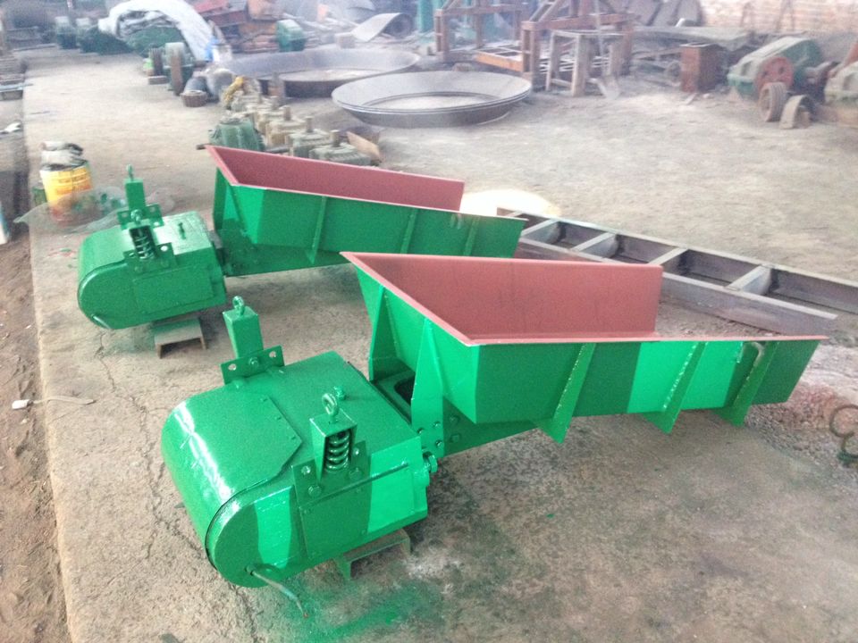 電磁振動(dòng)給料機(jī)的結(jié)構(gòu)特點(diǎn)與廣泛應(yīng)用